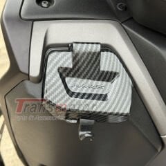 Nmax 125/155 2025-2026 Torpido Kapağı Askı Aparatlı Aç-Kapa Nmax Logolu